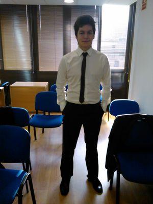 Liada con la otra cuenta y me he creado esta si no no tenia twitter