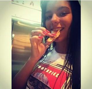 Voce é a Luz Que Me Traz A Paz ❤ Insta.@giu.gabrielle_teamo_s2  Seguee Pfv  ❤ Eu Te Amo Princesa Giu
