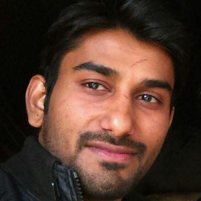 vashishthsachin's profile picture. mad about writing, singing and travelling...