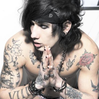 cru_fox's profile picture. Making music - Drummer / Guitarist - Instagram: cru_fox - Part time vampire, I used to be a T-rex.