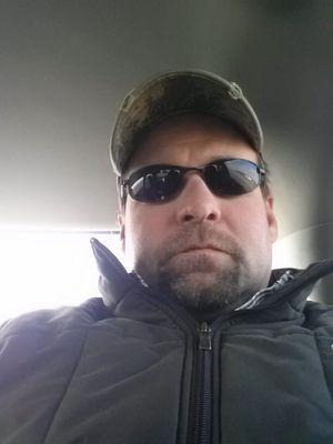 thaddelvaux's profile picture. 