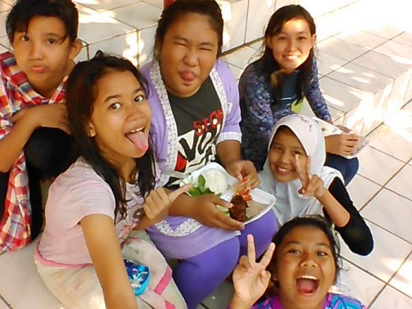 Follow//follback// mention.. @dzaky59_ @yogaramadityaS