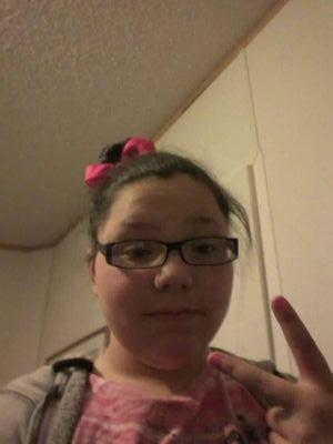 meghan is my middle name i play soccer softball and basketball #i ♥sports