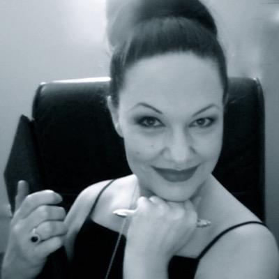 Shop & Style Specialists make shopping easy. Kirsty Noakes is your own Personal Shopper, Personal Stylist, Shopping Tour Stylist and Corporate Style Coach.