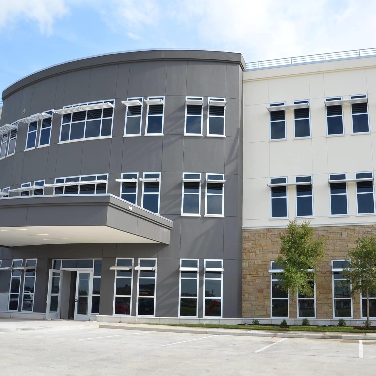 For almost two decades, the Whitsett Vision Group has been synonymous with cutting-edge custom eye care.
Campbell Road: 713-365-9099
Katy: 713-581-6833