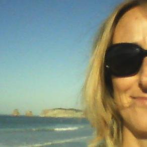 lasabadiola's profile picture. Aquí, jijijaja...