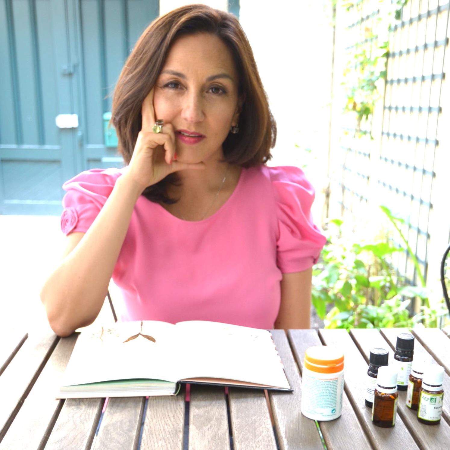 Je suis passionnée par les #huilesessentielles , les #plantes et l'approche globale des médecines alternatives. #santéaunaturel