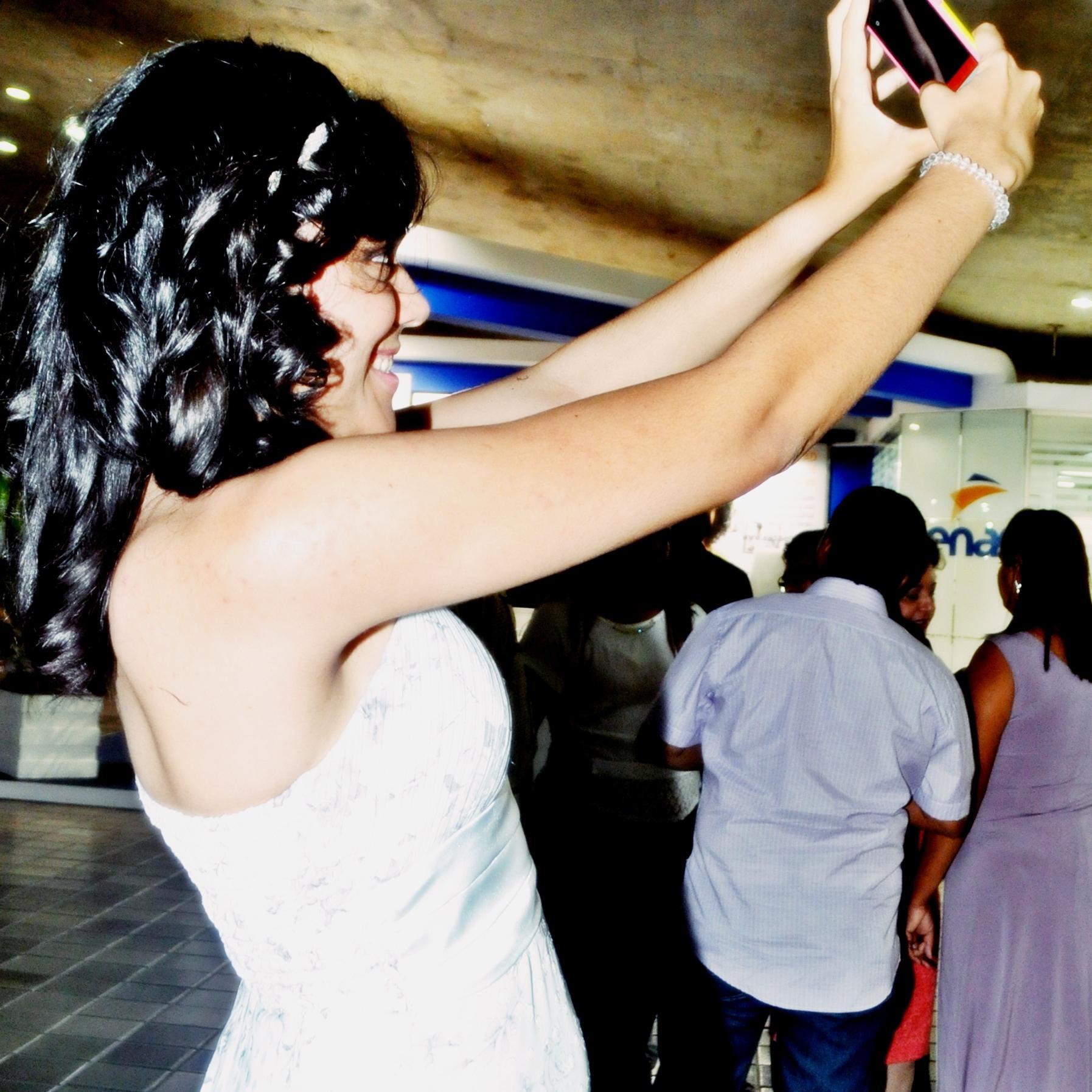 Acredite no Deus de milagre e do impossível .. viva por amor #