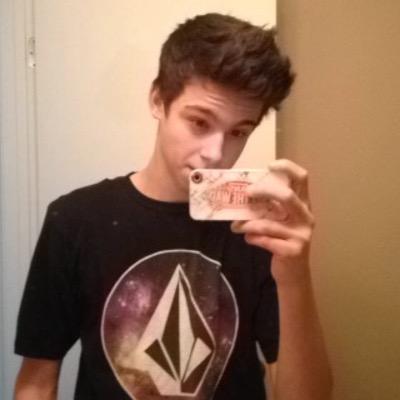 |Junior@SLHS•Hefner Modeling•younow~7k•| subaru