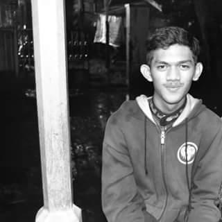 tobe a part of redbull motocross team is my dream // to be a reporter is my big aspiration // PERSIB1933 //Sarah Kirana