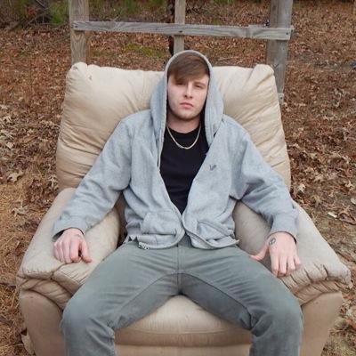 Follow the NEW page: @alexsmithmusic_ THIS PAGE WILL BE DELETED SOON #Renaissance