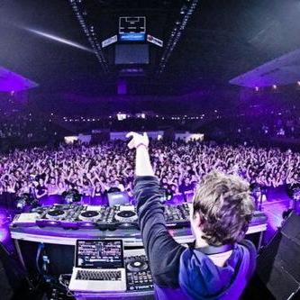 We sell tickets, promote dance culture, and live life. On the path to largenss with @NewJerseyEDM and @EDMsquad :: Email~newjerseyedm@gmail.com