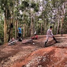 Equipe De Downhill Da Região Serrana! Criado:10/02/2015.