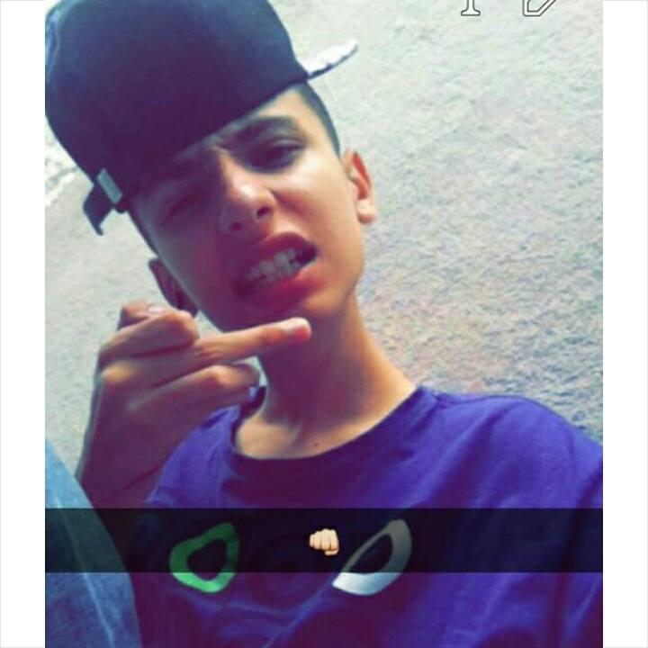 TENHO UMA PAGINA DE LOL NO FACE https://t.co/oeOjbL4zI8