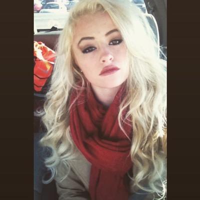 boobieboobie4's profile picture. cold