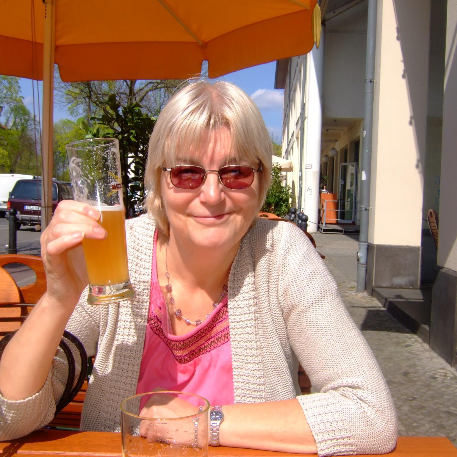 fionamcd33's profile picture. 