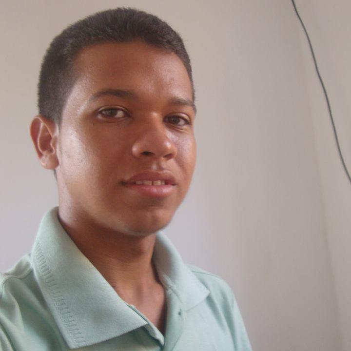 Não há nada como um sonho para criar o futuro - Victor Hugo