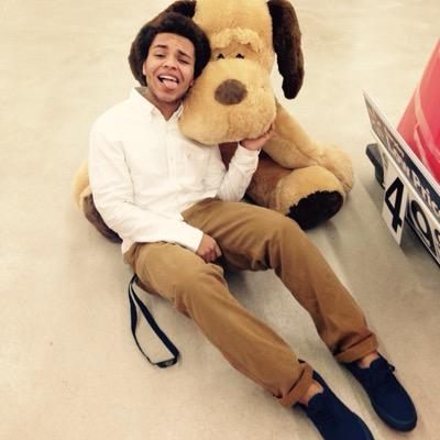 Chill dude |Snapchat: rodneykelvin97| |Kik: rodneykelvin| IG: rodneykelvin
