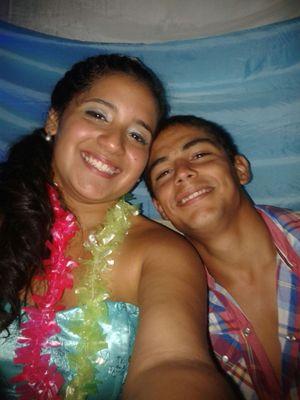 cf5c8a20753c464's profile picture. Desde que te conocí te hiciste dueña mi, yo no te ofrezco riqueza vida y sólo el amor qe te di