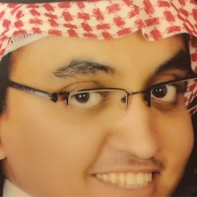 شاب طموح يعيش بداخلي وطن أتوق لاراه شامخاً محب للقراءة والكتابة متعتي بين كتابي وقلمي يهمني صفاء القلب وحسن الظن كثيراً.. سأضع بصمتي قبل #الوداع_الكبير