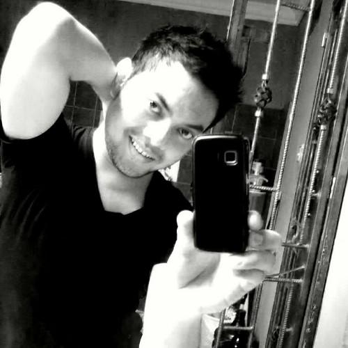 dezo077's profile picture. 