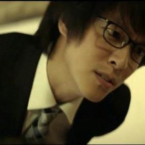 __腹  痛 男 子