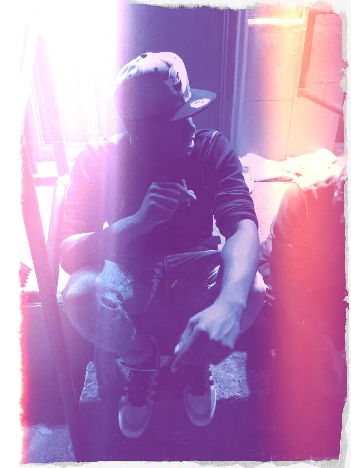CEO of Popular Republic, $uper producer, $inger, $ongwriter,mu$ician. Produced for Fabolous, Joell Ortiz, Lydia Caesar, etc....