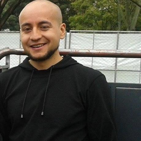 oscarstardust20's profile picture. La musica rock, una buena pelicula, una caminata al aire libre y una copa de vino en una excelente compañia, los placeres de la vida