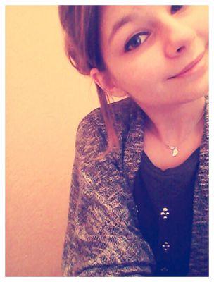 Follow me, i follow back.
Frensh girl, 17 yo. Nuggets, friends, sleep ✌♥
