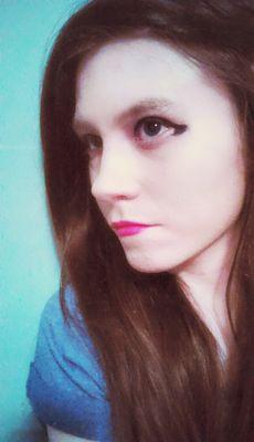 Hello cx I love singing / dancing /acting and my goal is to pursue it and succeed :3 I believe peace is the ultimate power xx