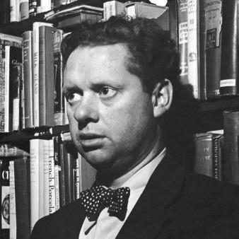 AFP cricket and rugby reporter -- looks like Dylan Thomas (apparently), doesn't write like him (definitely). Views my own. Retweets not an endorsement.