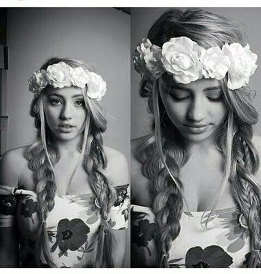 I'm only want to die alive, never by the hands of a broken heart.