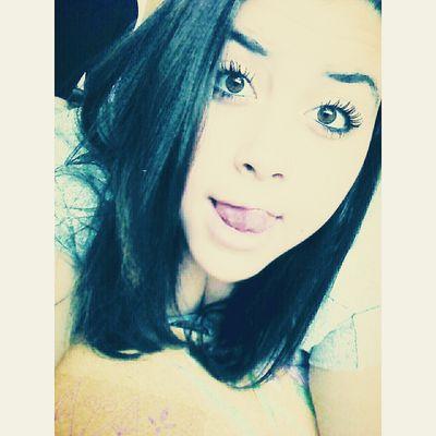 ~ Tinha medo de um  Eu Te Amo  sair da minha boca, até que um dia ele saiu.. eu gelei e te olhei, Você disse  Eu também  e sorriu ..