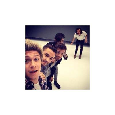 im Japanese:) love @onedirection ❤️❤️plz follow me❤️❤️
