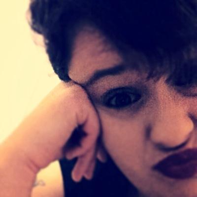 Abi. Hopeless foodie and awkward being. I like tea and talk about food a lot.