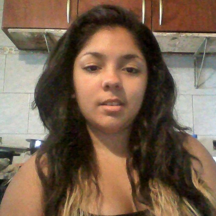 Si tu me ayudaras seria mas facil poder olvidar el pasado ♥