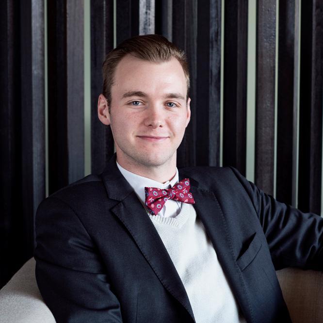Dispute Resolution, Insolvency & Reconstruction Lawyer - Chamberlains Law Firm. Experience in both traditional Legal and emerging Legal Technology Sectors.
