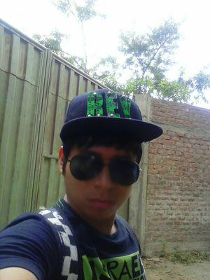 soy vendecido i afortunado al tener una persona como tu ami lado te amo amor