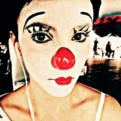 sweetdeboraf's profile picture. La conocí como Nina, me enamoré de Mel, me fascina Ray, y se hace llamar Débora Falabella. #TeamOlhos (El 10/2/15 me empezó a seguir en instagram)