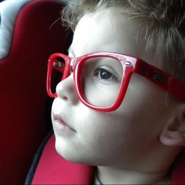 BebeonesCom's profile picture.