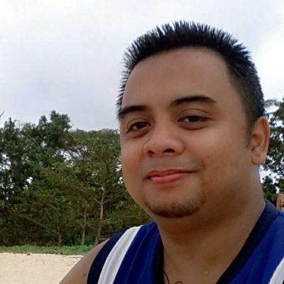 Journalism Graduate (Centro Escolar University Manila) / Avid Fan of Wrestling (WWE) / Bus Enthusiast / Loves to Travel