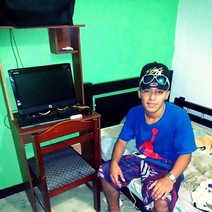 BBM: 2B1A88B9    -   WhatsApp:3016655881