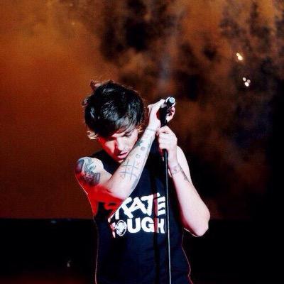 louis saying lightning stan