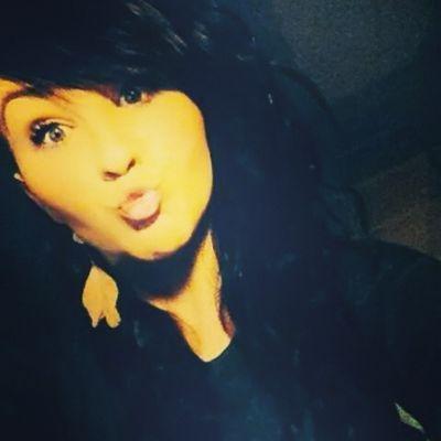 Facebook : Ninouu Kstl
Instagram : mimoussh
Snapchat : ninouu_kstl