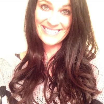 I am a Christ follower , wife to Kenneth, mama to Grayson, love Country Music and HGTV!😉