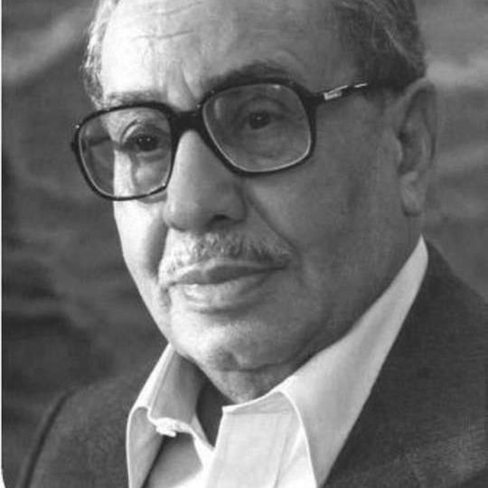 هذا حساب هزلي وبالطبع ليس ملك أي شخصية عامة وهو مكان فقط للتنفيس عن خواطري وليس ضد أو مع أي شخص أو جهة. لكن مع ما أراه صحيحاً