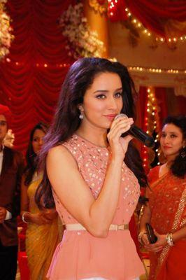 I LOVE SHAIDY


MEANS SHRADHA KAPOOR.  Dance basanti :*