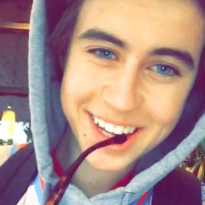 I just gave you a free follow :) follow me back on @grierrbitch