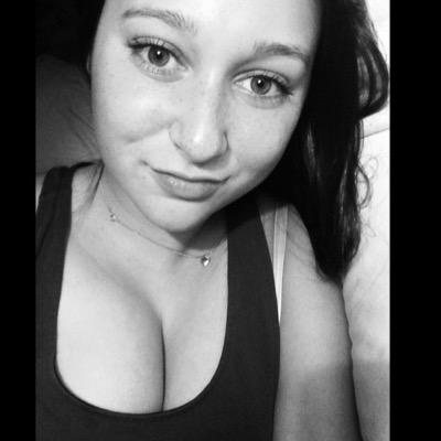 Sammyyyzzzz's profile picture. 