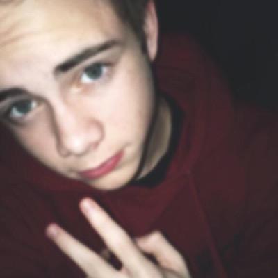bigdaddybesson's profile picture. im lame ok bye